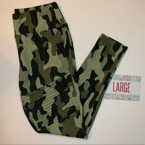 AGNES & DORA  Moto Jeggings, Camo, L, NWOT